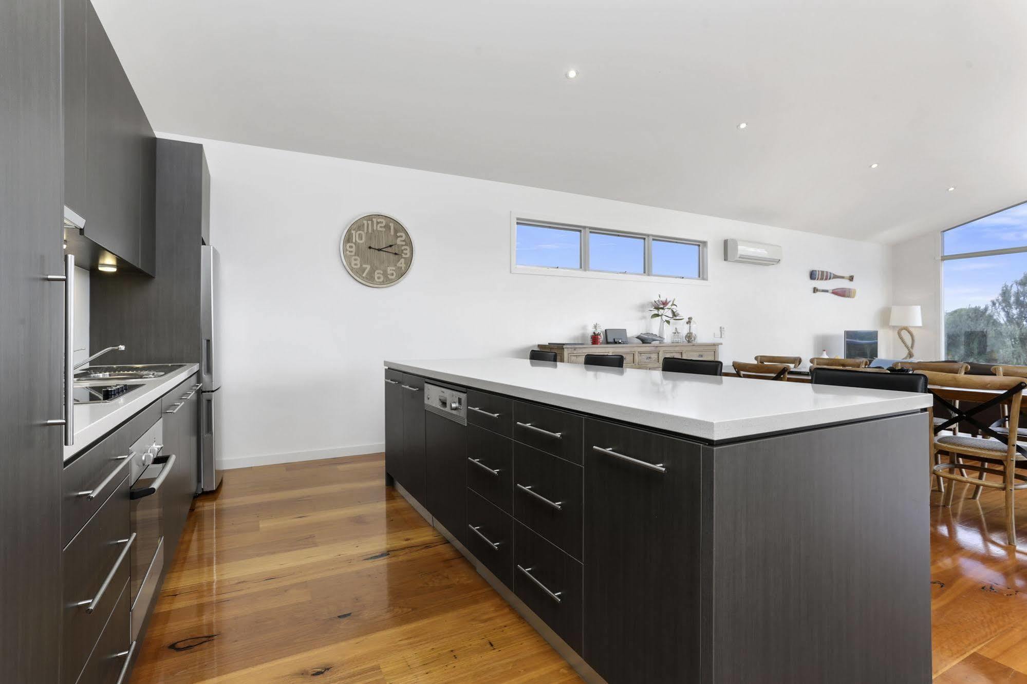 12 Apostles Accommodation Anchors Beach House With Sea Views Port Campbell Exterior photo